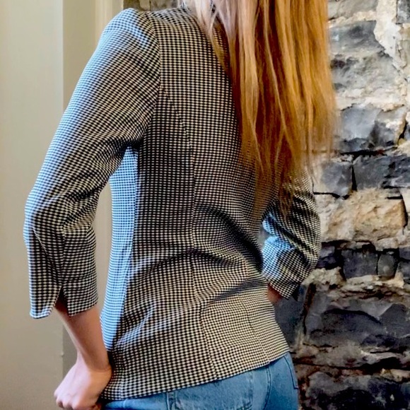 Checkered Blazer cropped sleeve. Size Small. - Picture 3 of 4